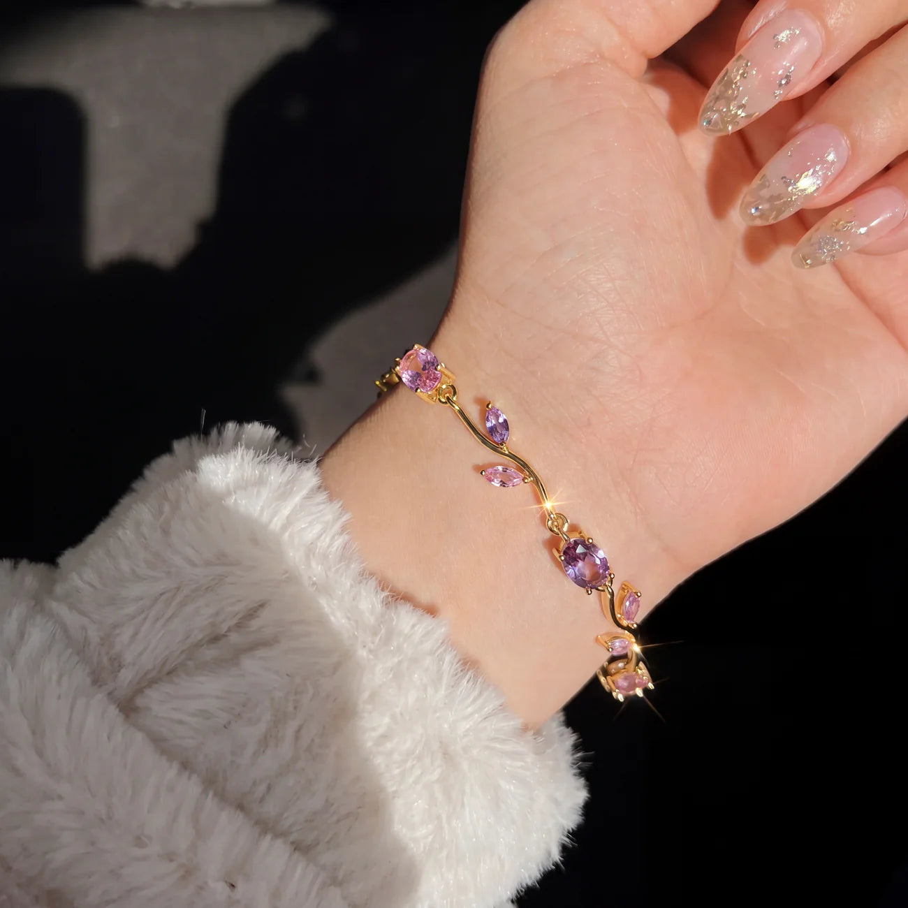 Tulip Flower Bracelet | Trendy & Elegant Women’s Bracelet.