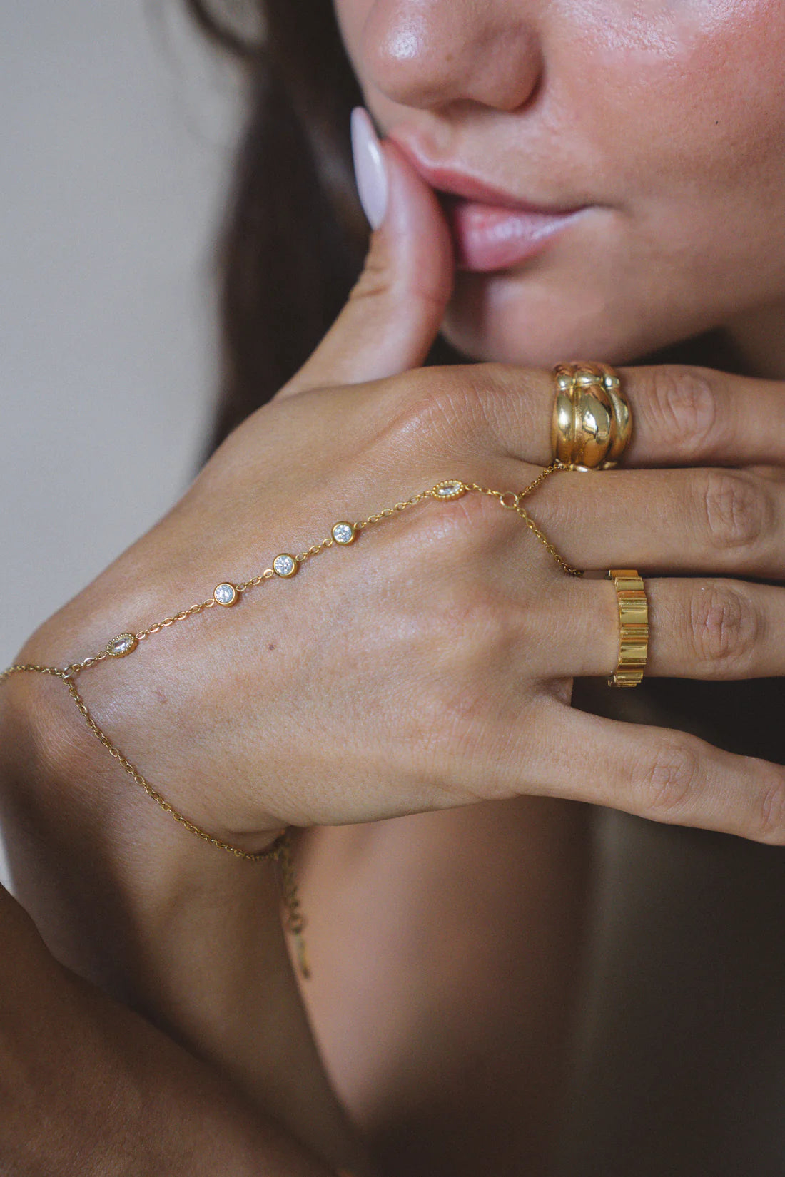 Halo Hand Chain